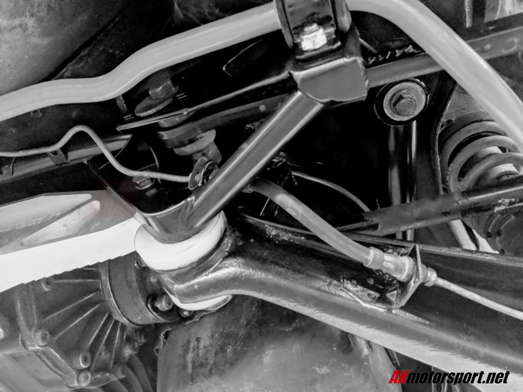 Front Left Steering Knuckle For Audi A4 S4 RS4 Quattro 3.0L 3.2L 4.2L – 8E0407253E